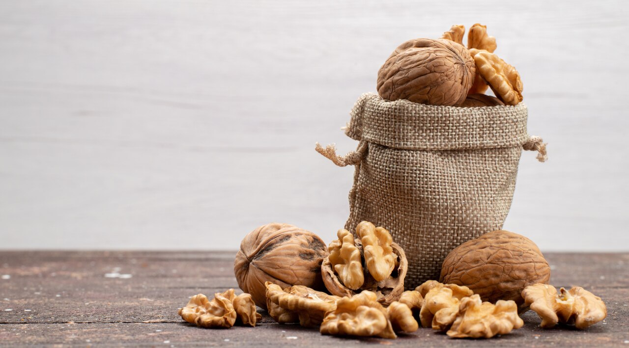Walnuts – Omega-3s and Biotin Powerhouse