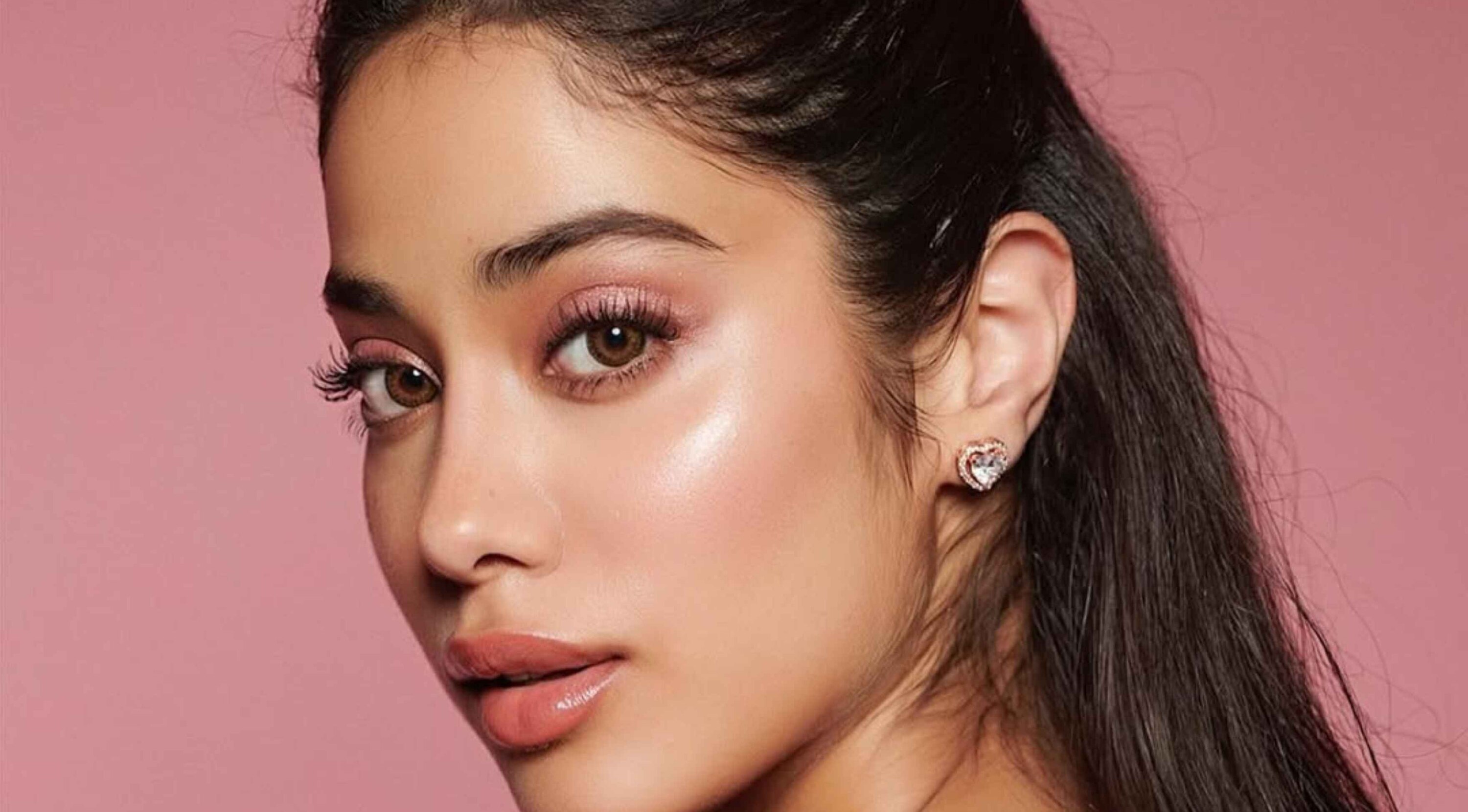 Benefits Of The Dewy Makeup Look Image