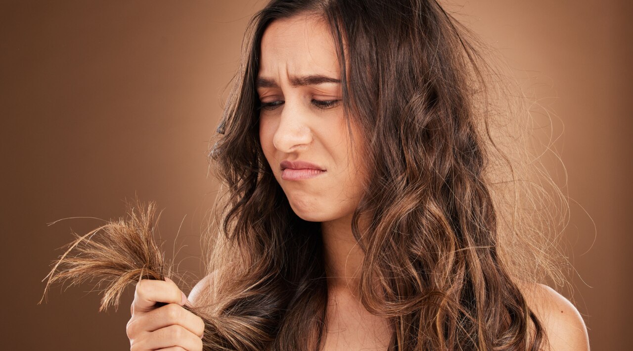 Causes of Frizzy Hair Image
