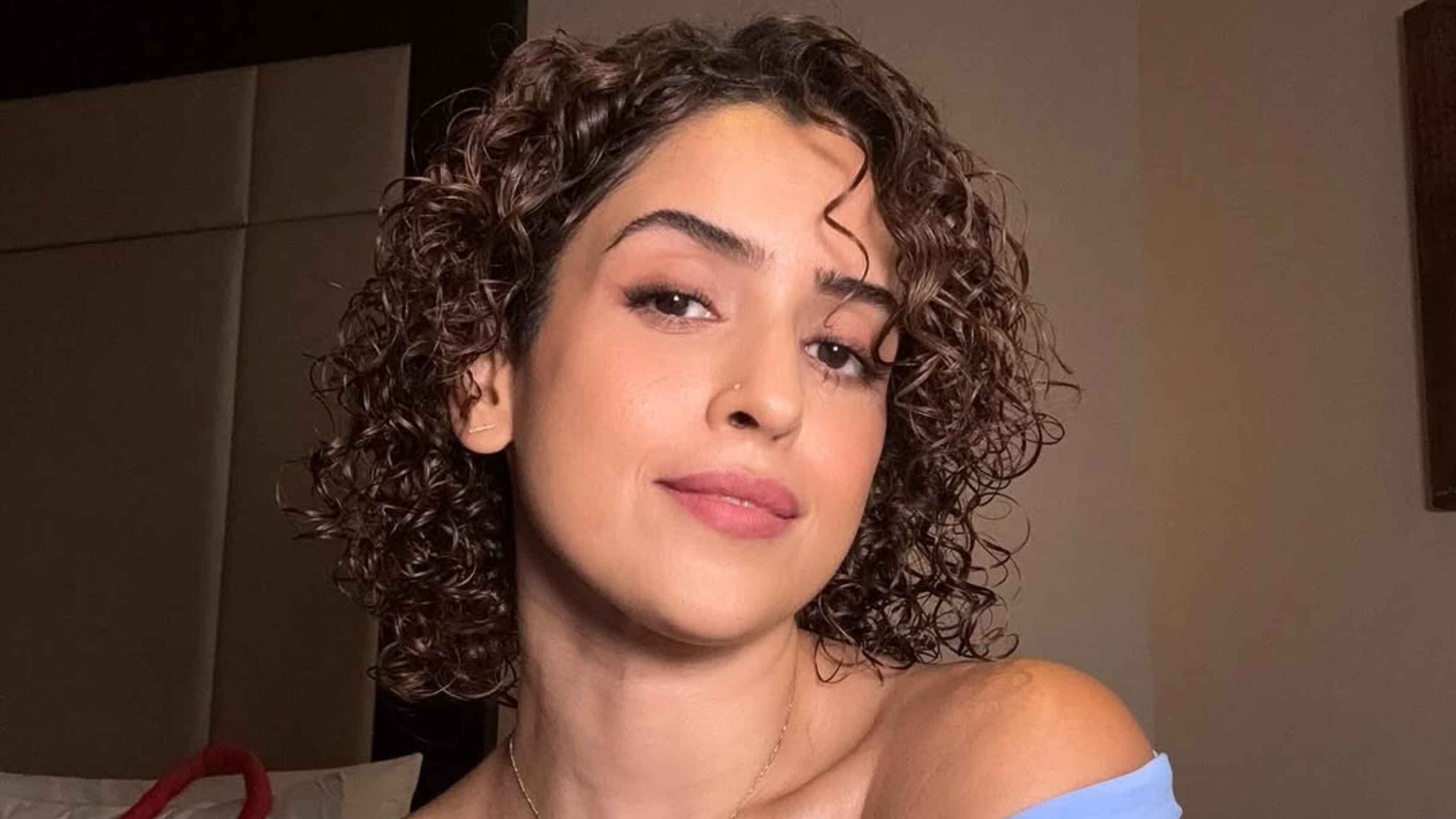 Curly Lob Image