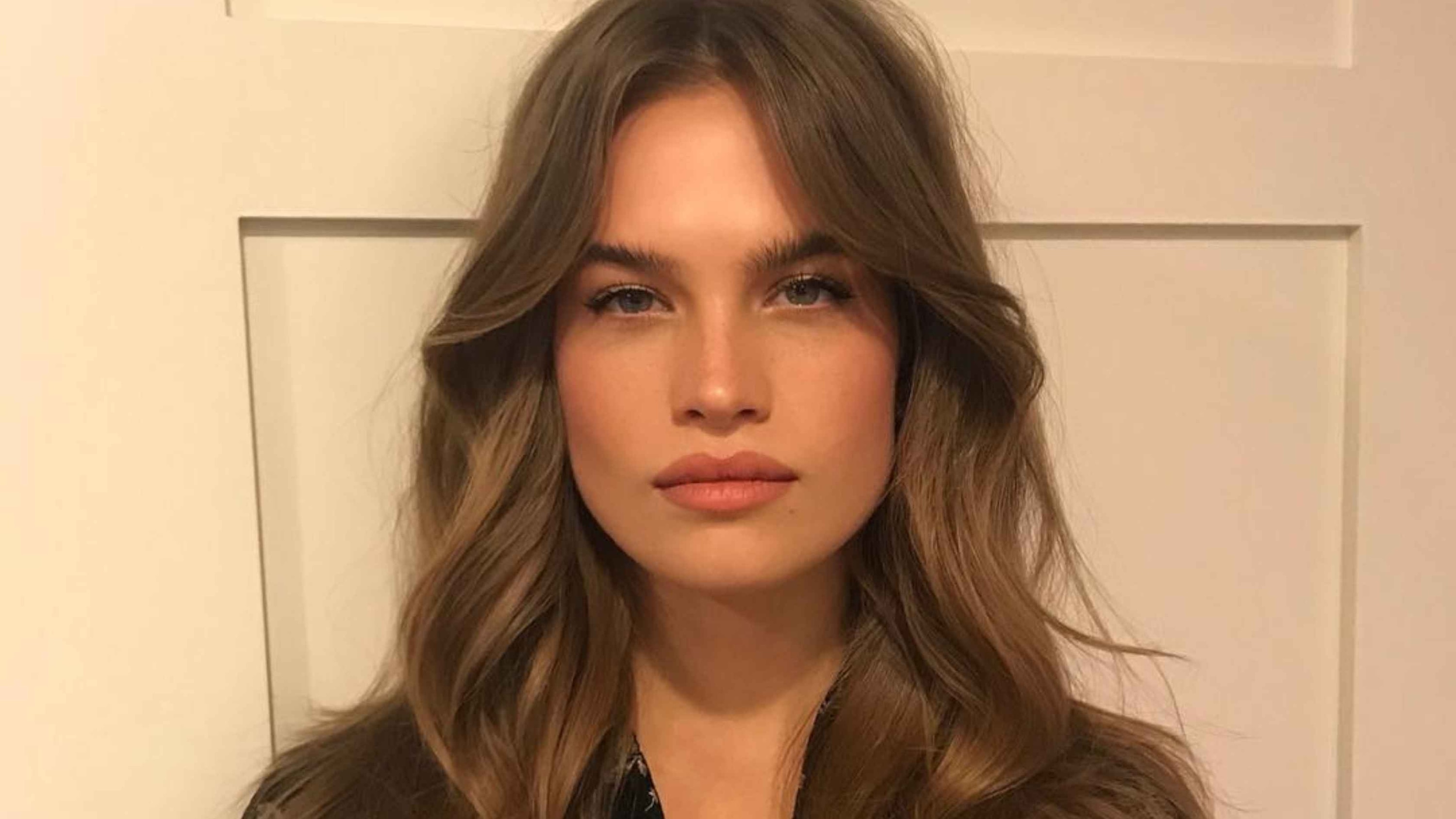 Tapered Ends with Volume on Top Image
