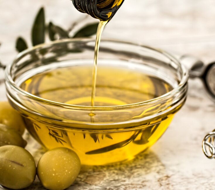 Image of Argan Oil for Hair: Benefits, Uses & Tips for Healthy, Shiny Locks Naturally