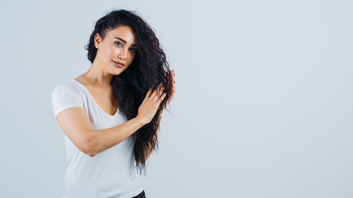 Hair Serum for Frizzy Hair - Benefits & Best Picks