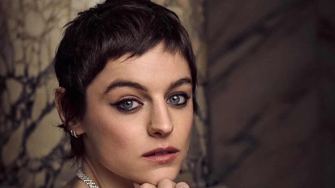 2. Cropped Pixie with Micro Bangs