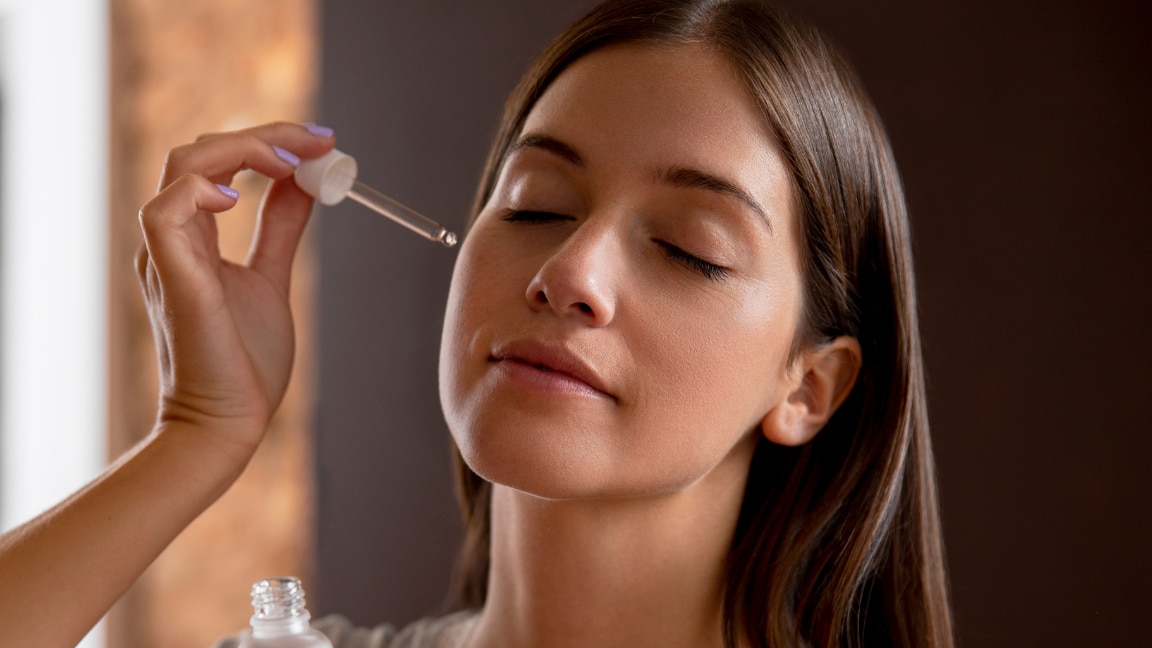 Salicylic Acid Serum - Benefits, Uses and Best Picks for Skin