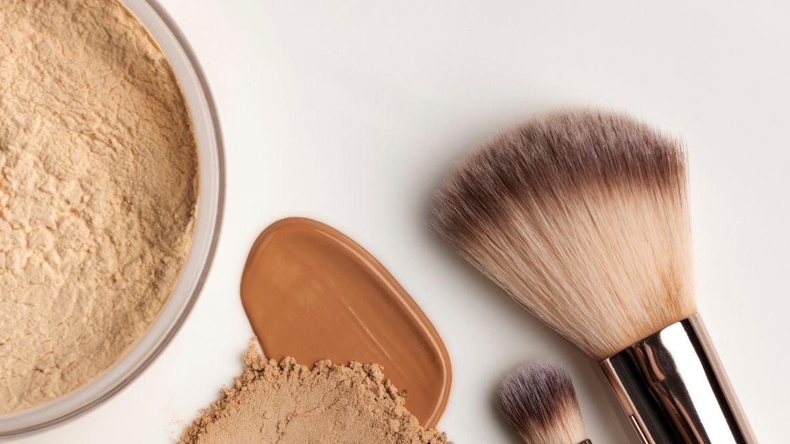 Setting Powder in Makeup - Benefits, Uses and Best Picks