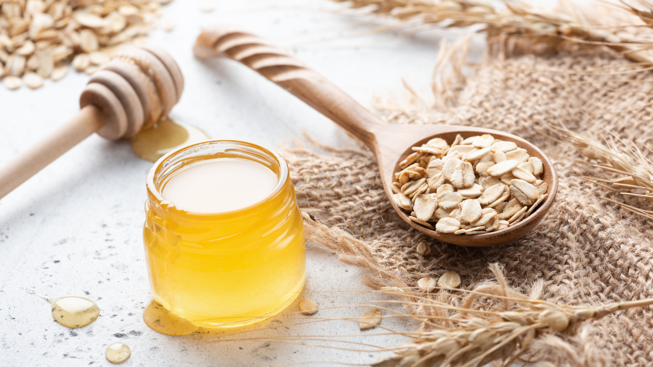 Oatmeal and Honey Face Pack Image