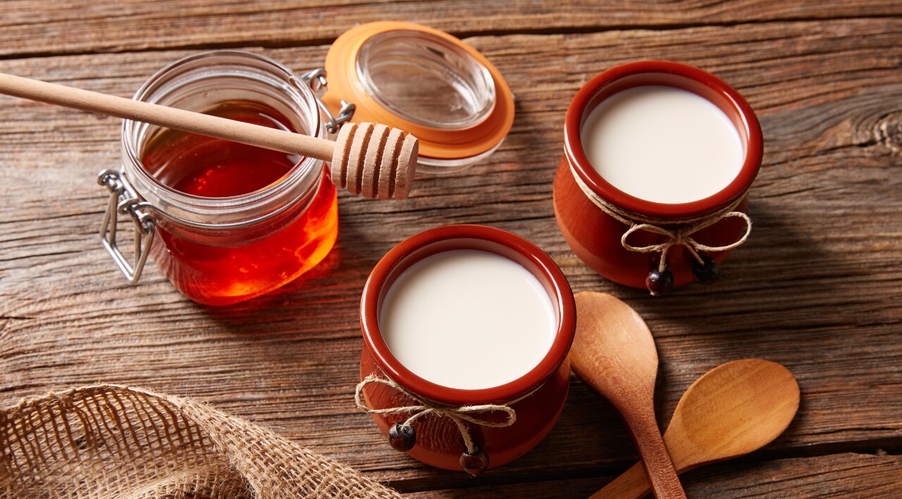 Curd and Honey Face Pack Image