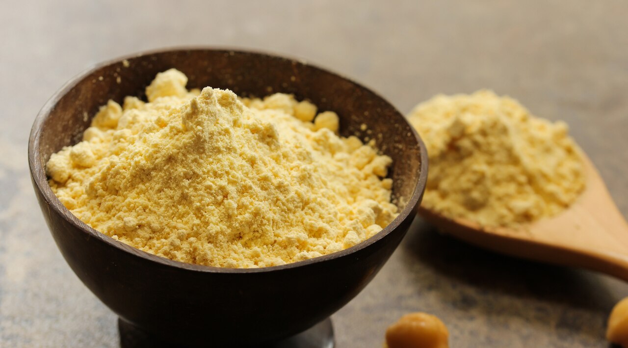Besan and Milk Face Pack Image