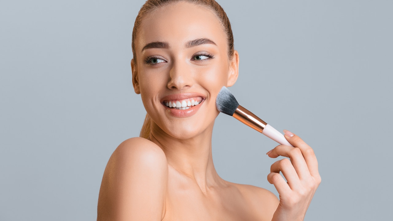 How Does Baking Makeup Work?