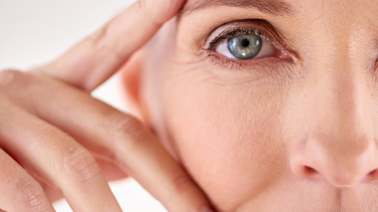 Combats Premature Ageing