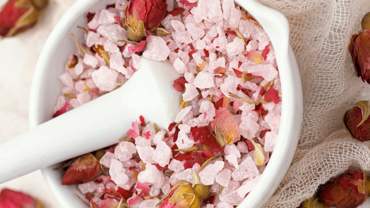 Tips & Precautions: Rose Powder For Face