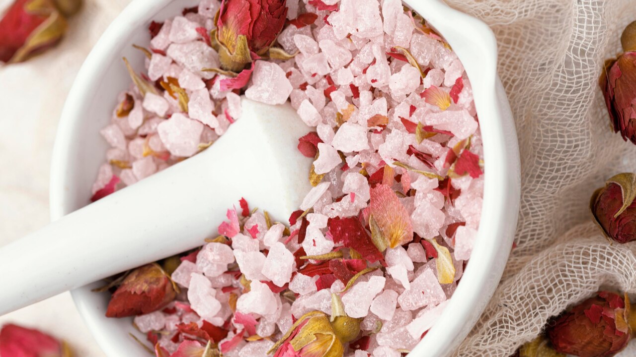 Tips & Precautions: Rose Powder For Face