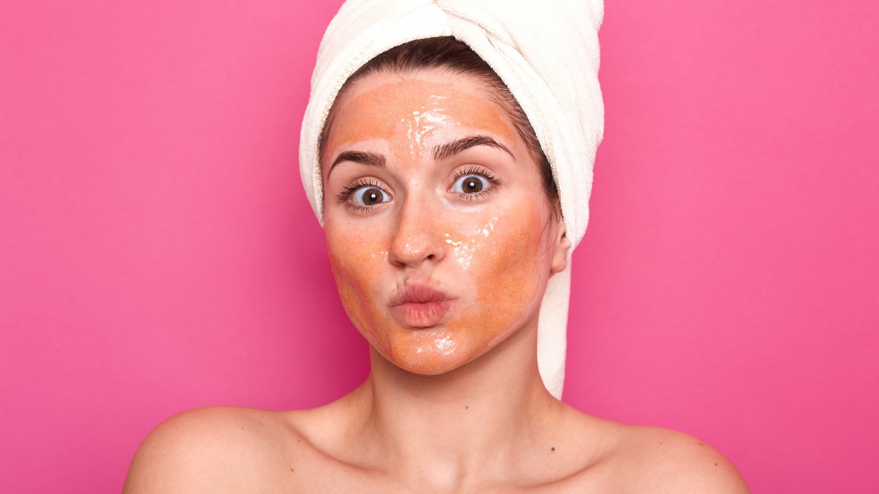 1. Rose Water Face Mask: