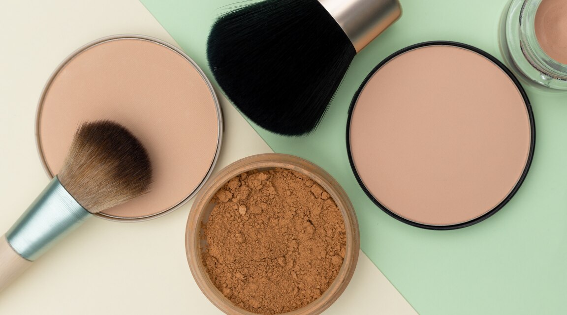 How to choose the right compact powder shade and finish