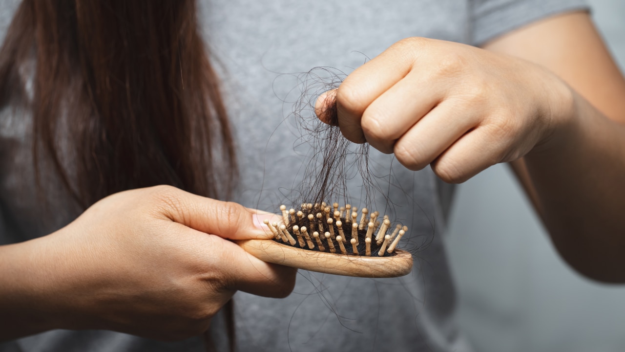 Reduces Hair Breakage: