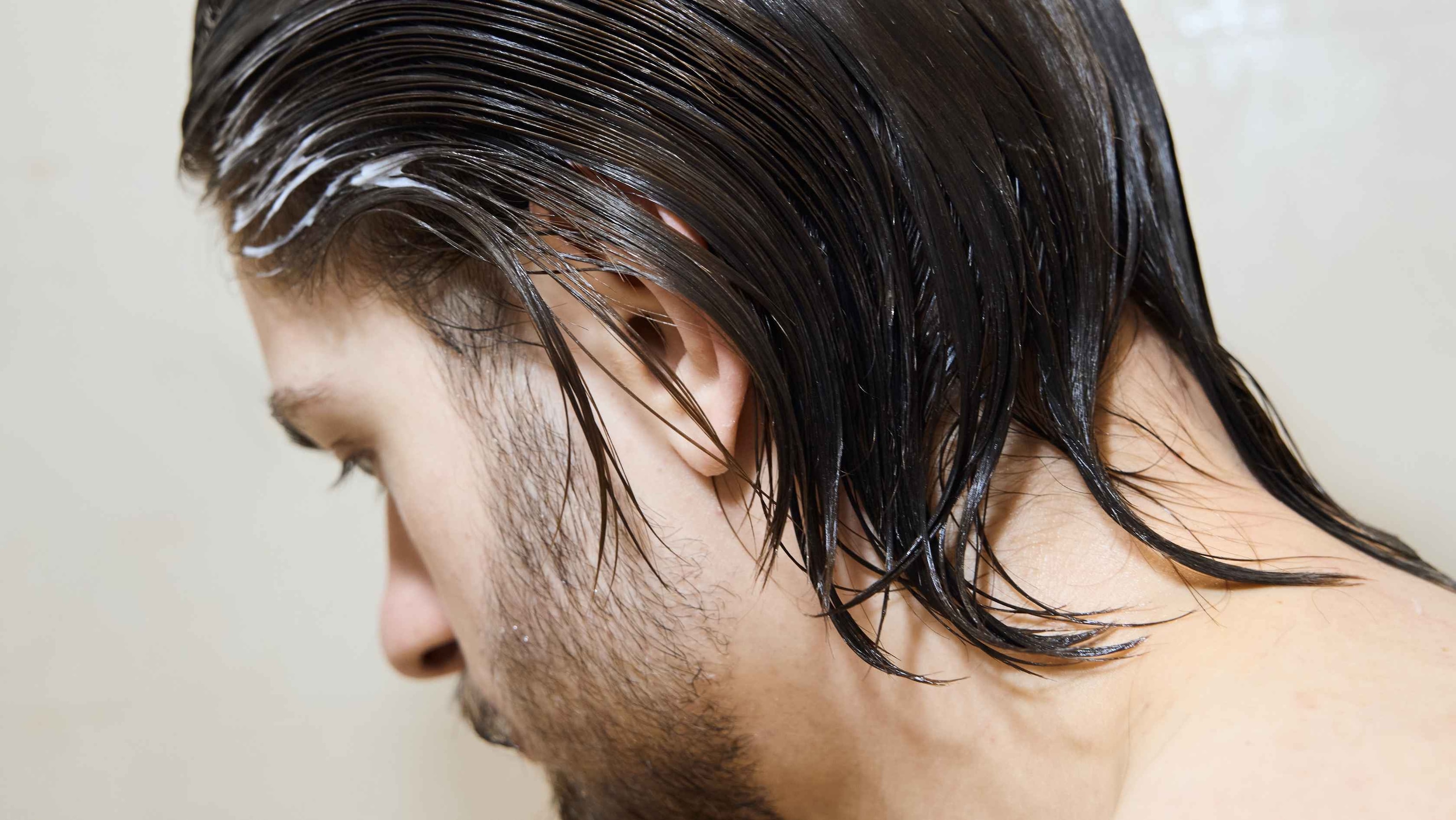 How to Maintain Long Hair for Men