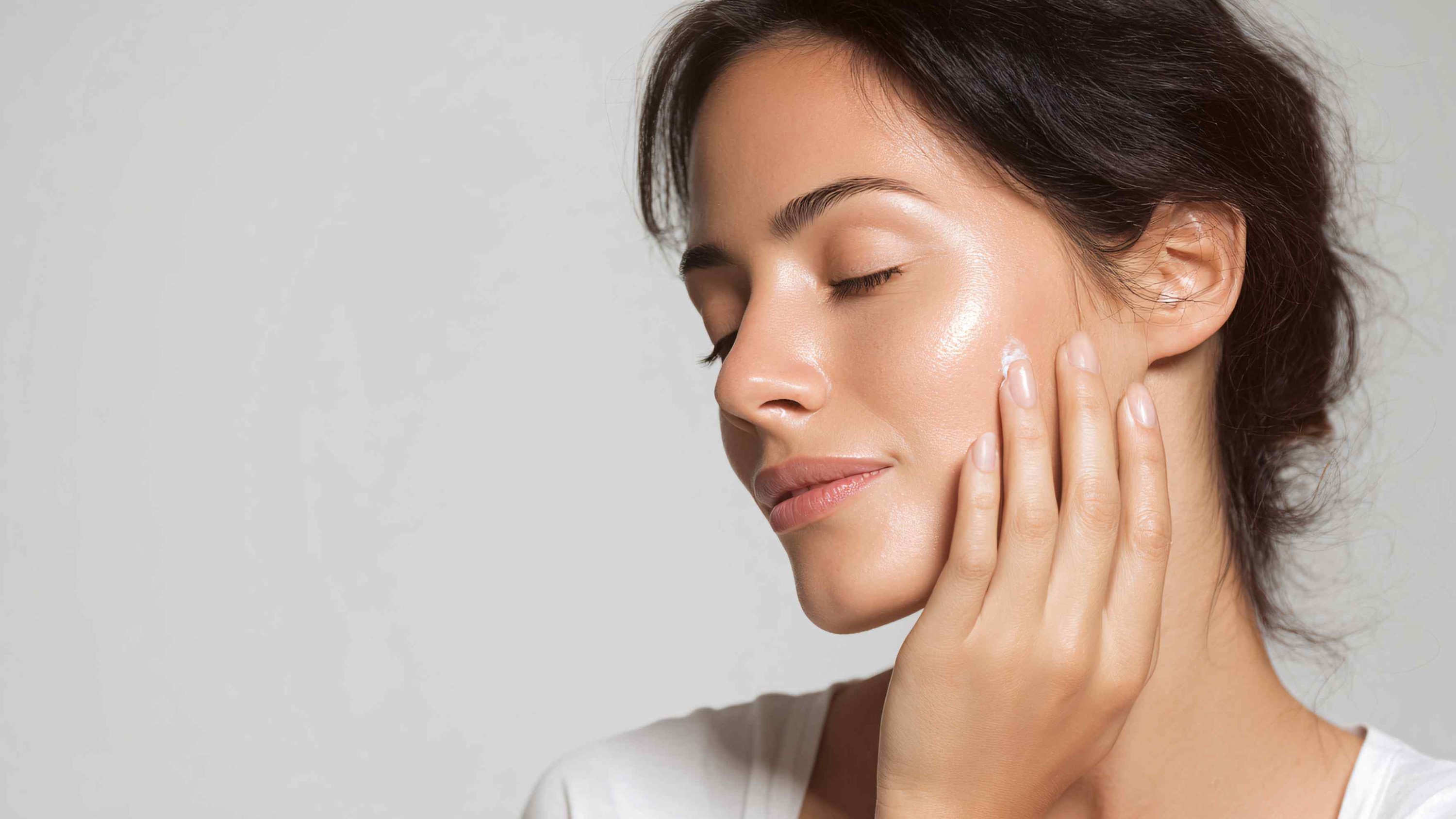 Rose Water Face Mist Benefits - Rose Water Face Mist Benefits