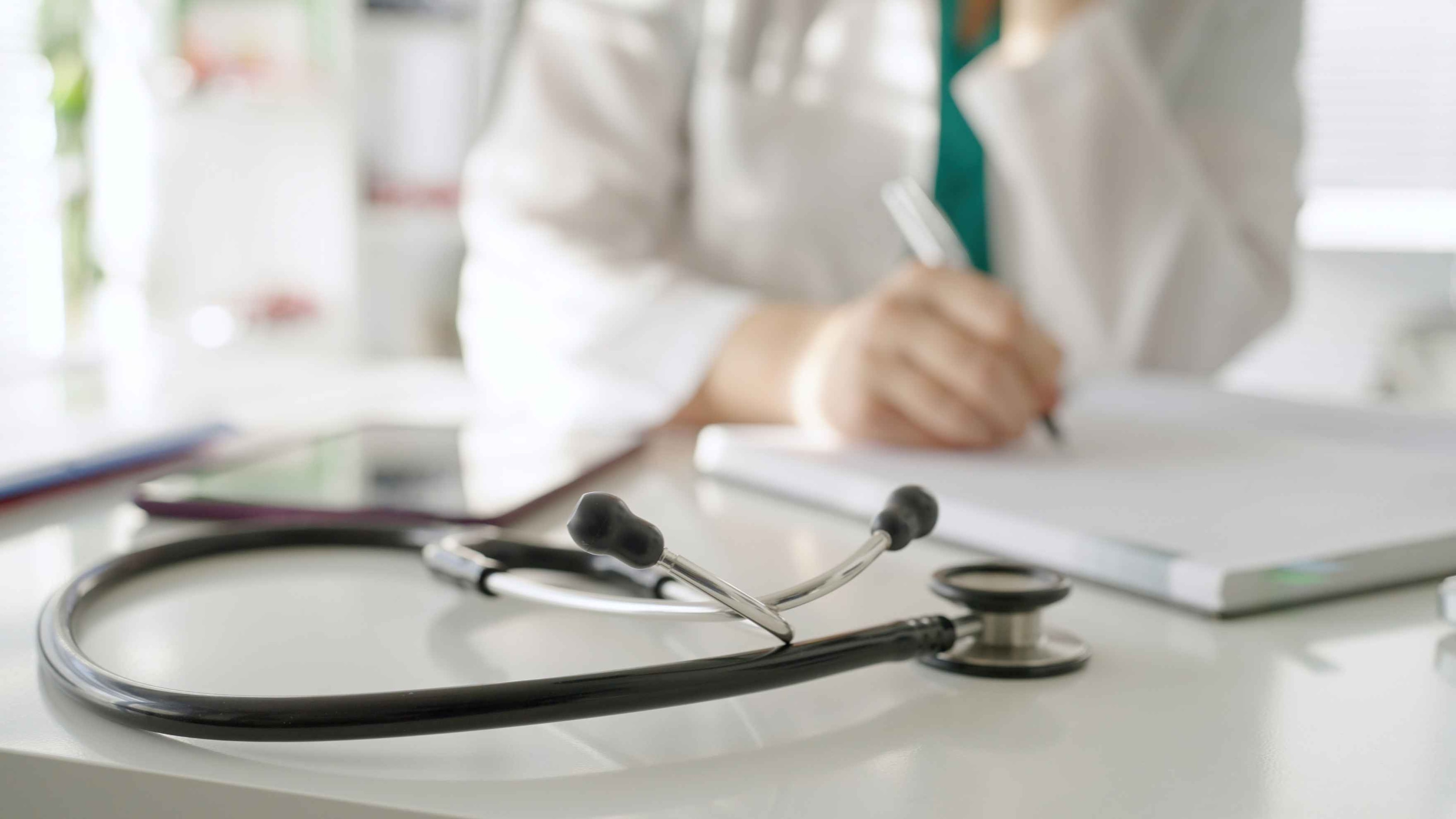 Manage Period Cramps: When to See a Doctor?