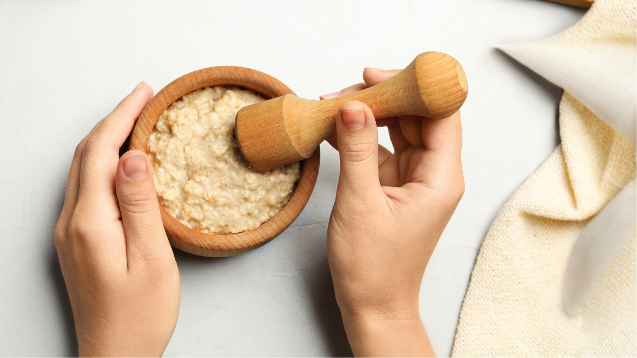 3. Oatmeal and Rose Water Pack