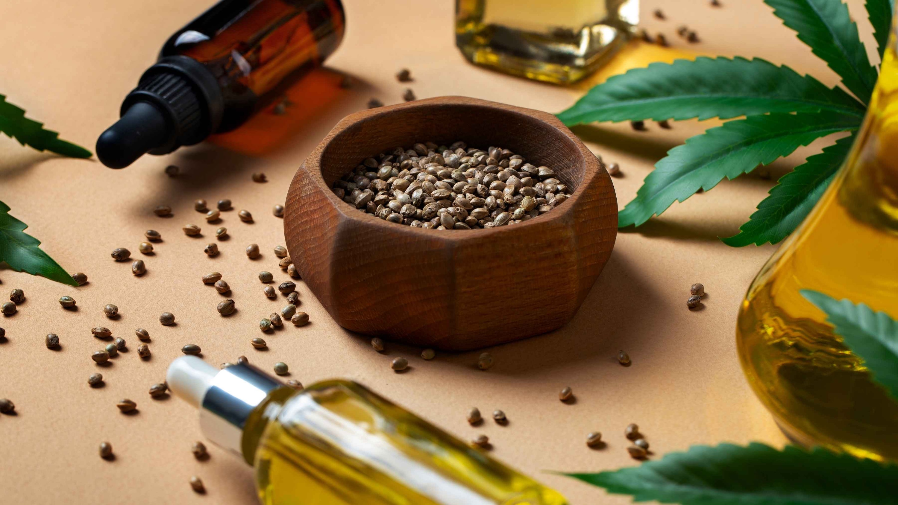 Castor Oil for Eyebrows - Benefits and How to Apply