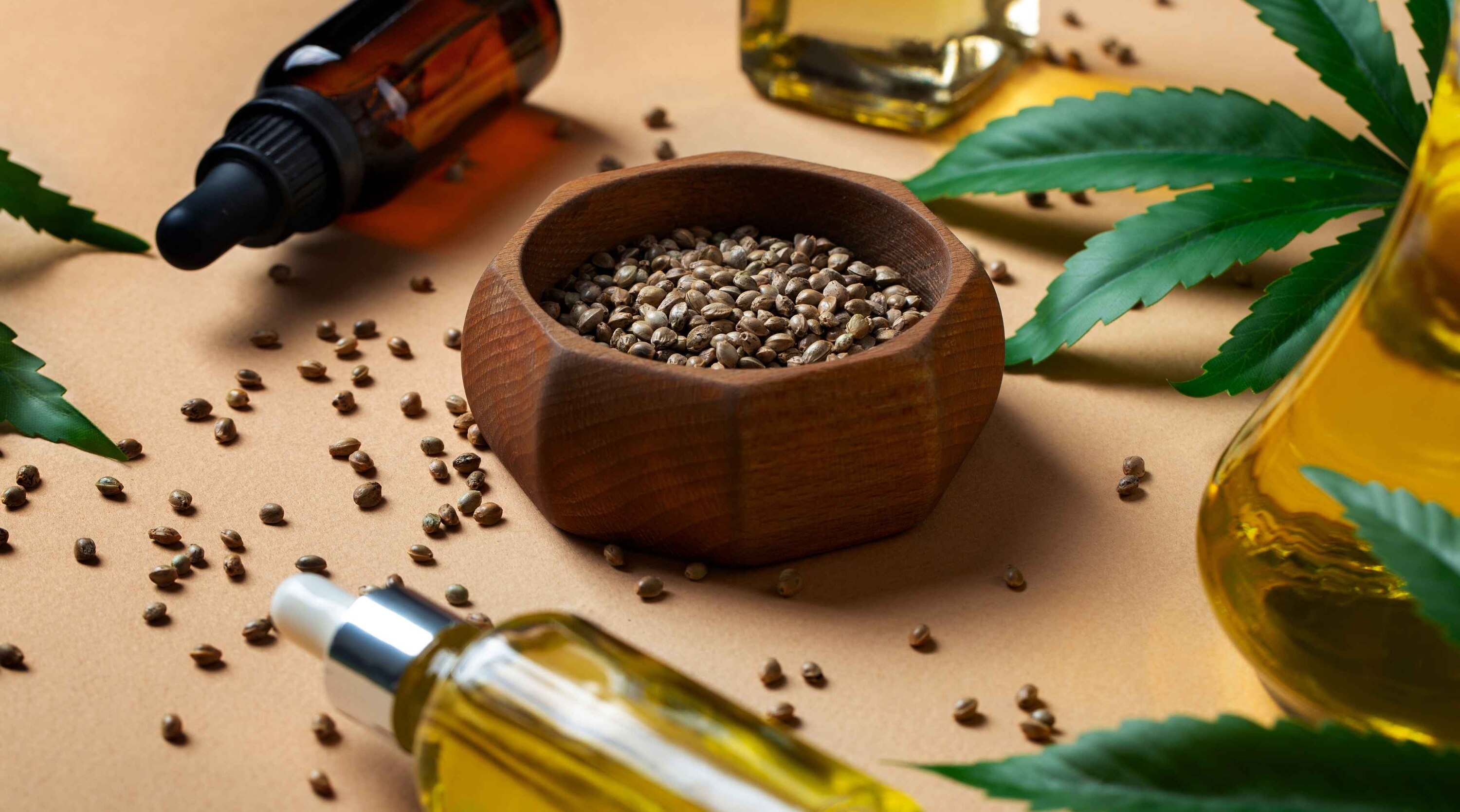 Castor Oil for Eyebrows - Benefits and How to Apply
