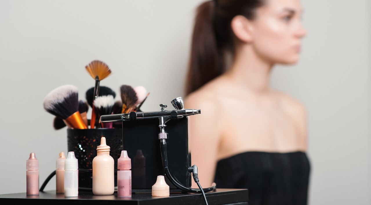 Airbrush Makeup vs HD Makeup