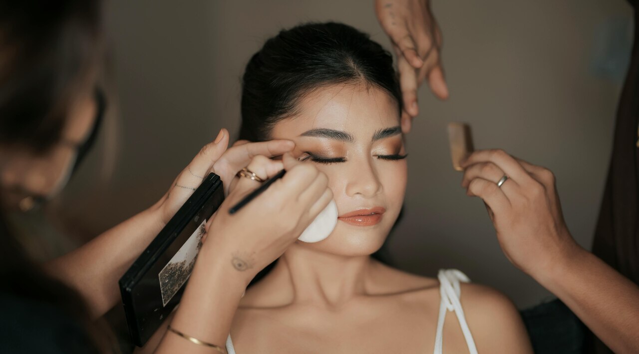Step-by-Step Airbrush Makeup Tutorial
