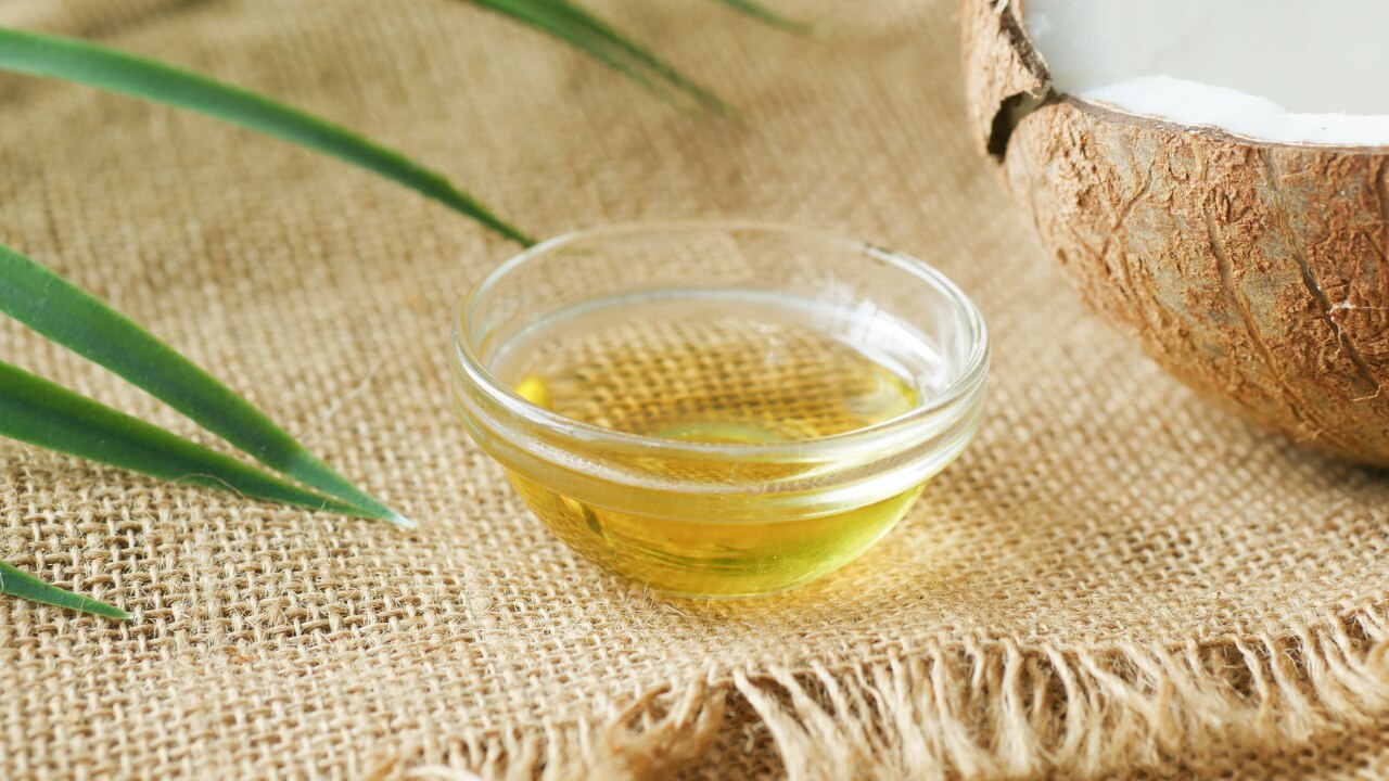 Almond Oil vs Coconut Oil for Hair