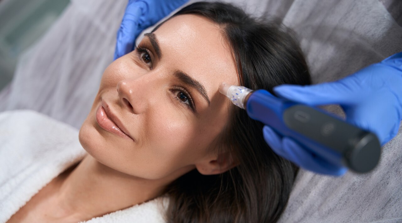 How Does Microneedling Work? (Step by Step Process)