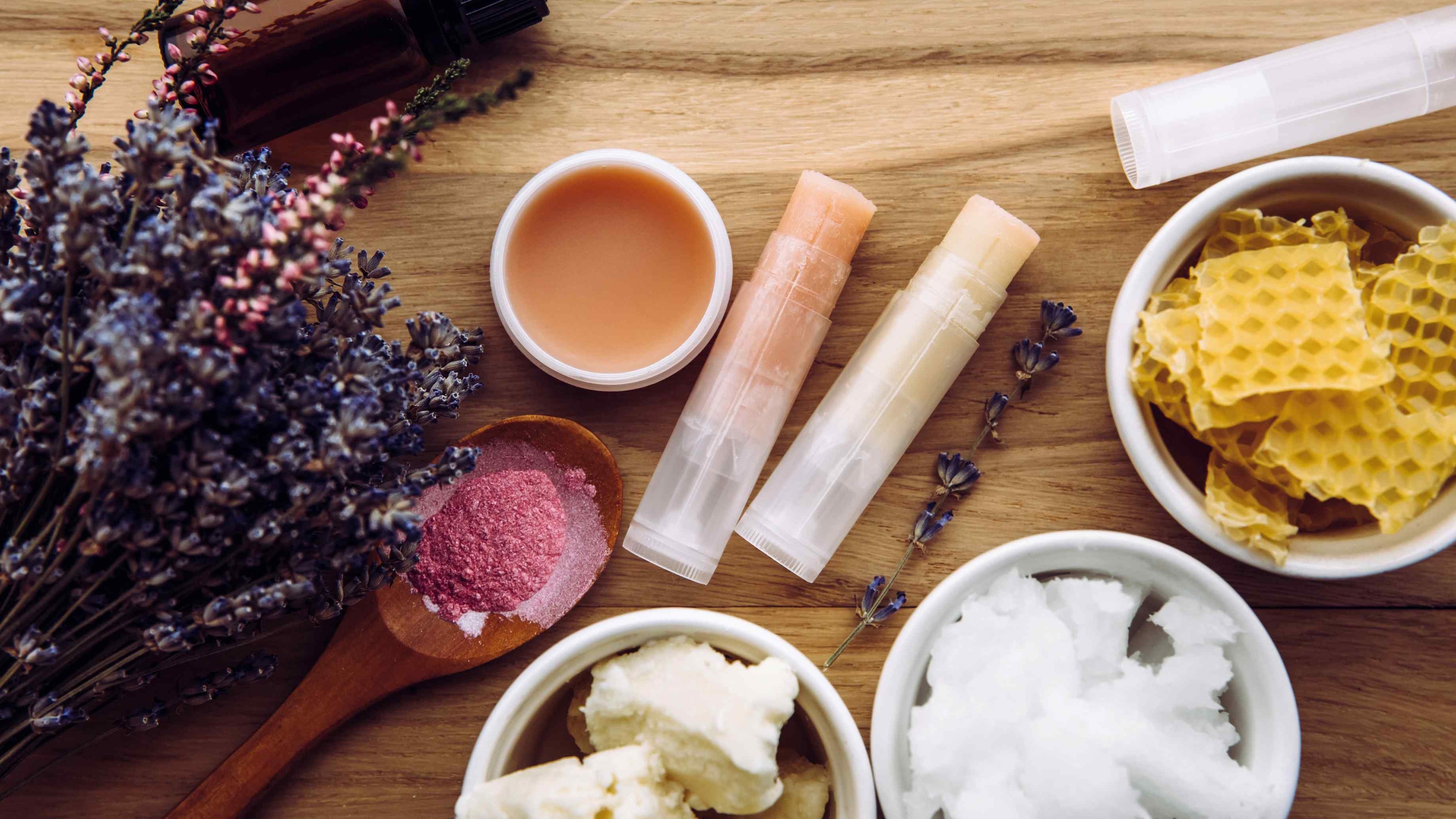 DIY Lip Oil at Home Simple Recipies -
