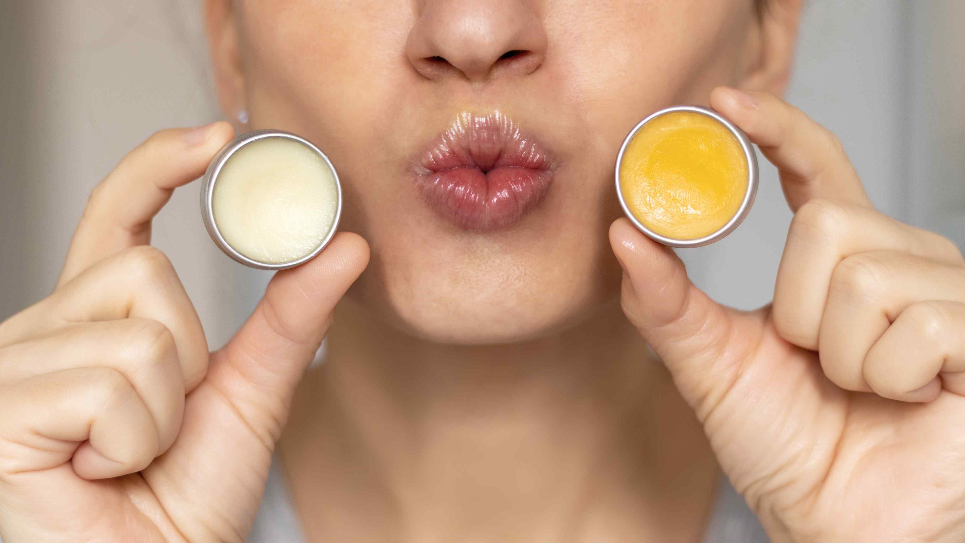 Pro Tips for Choosing the Right Lip Oil -