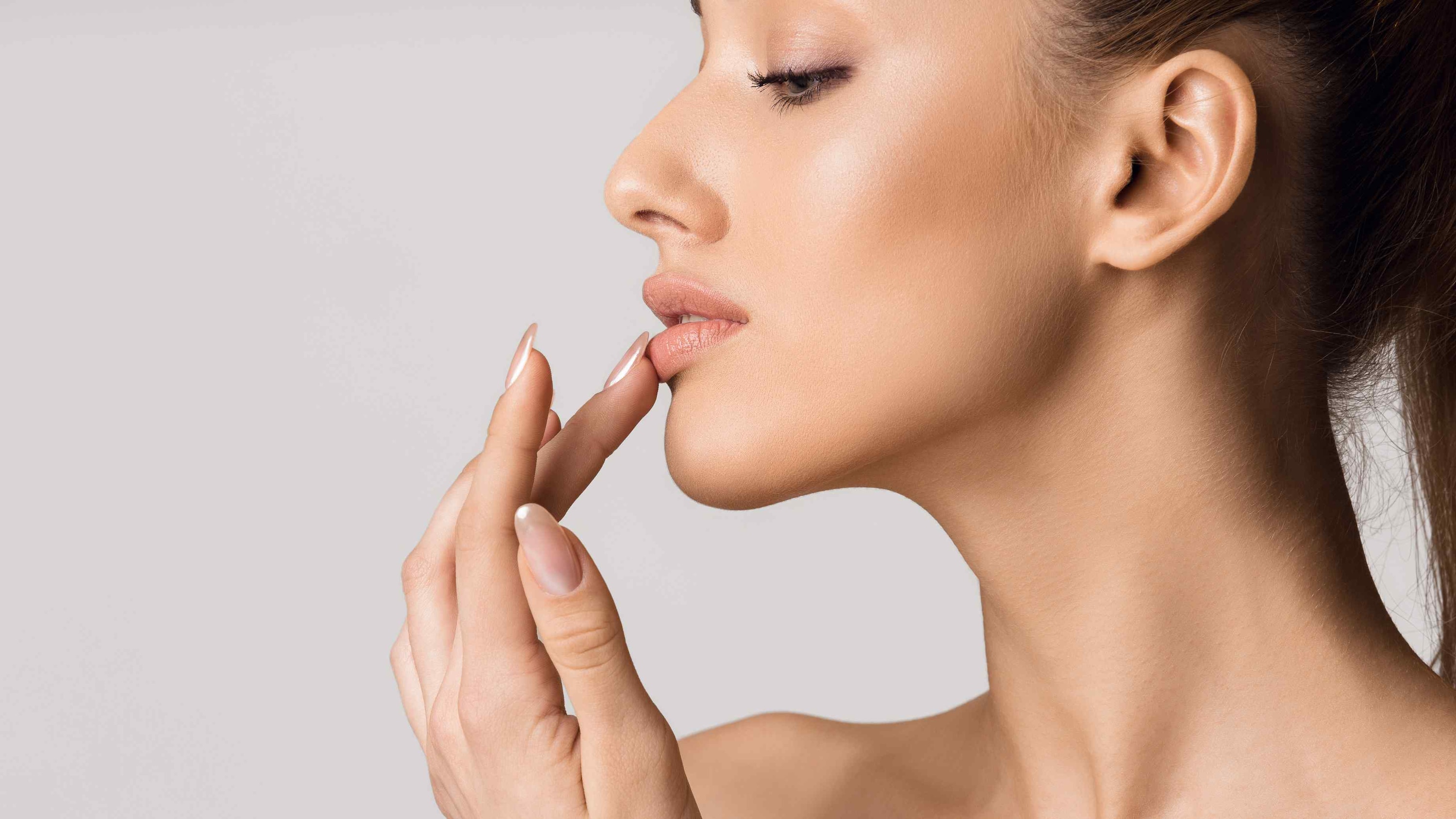 Step 3: Apply Lip Oil