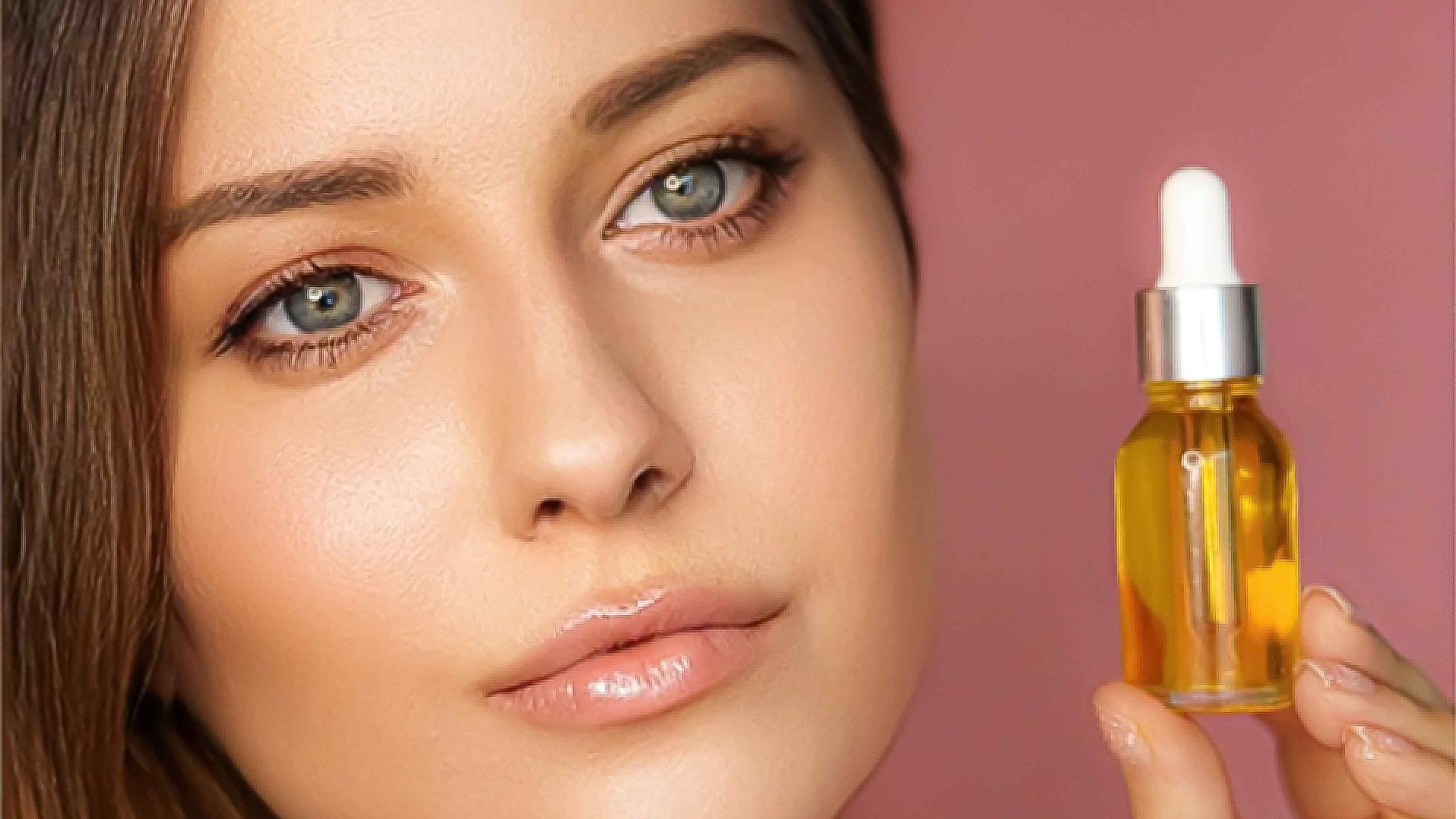 What Is a Lip Oil? -
