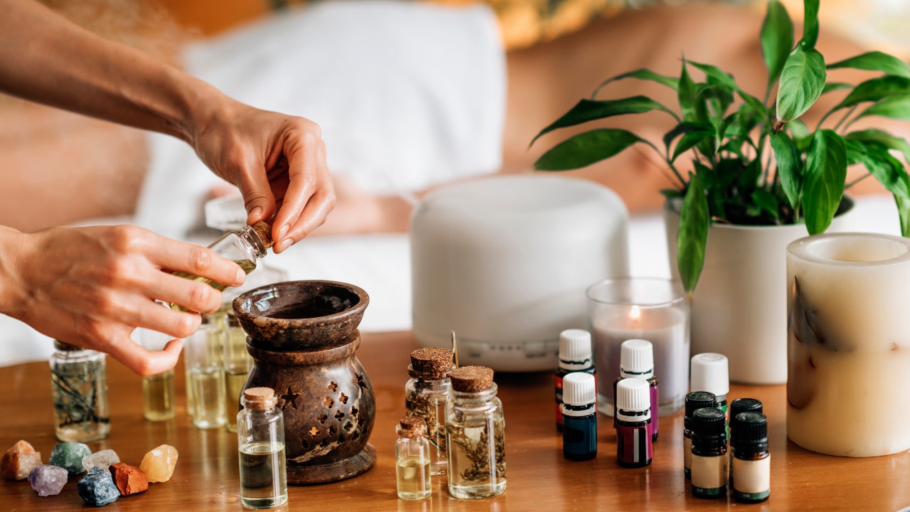 How to Combine Pumpkin Seed Oil in Your Hair Routine