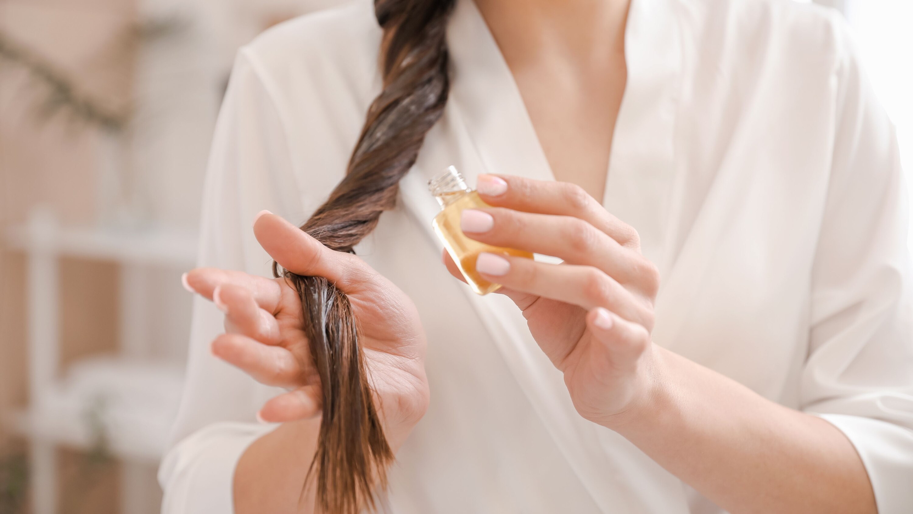 Benefits of Using Oils for Low Porosity Hair