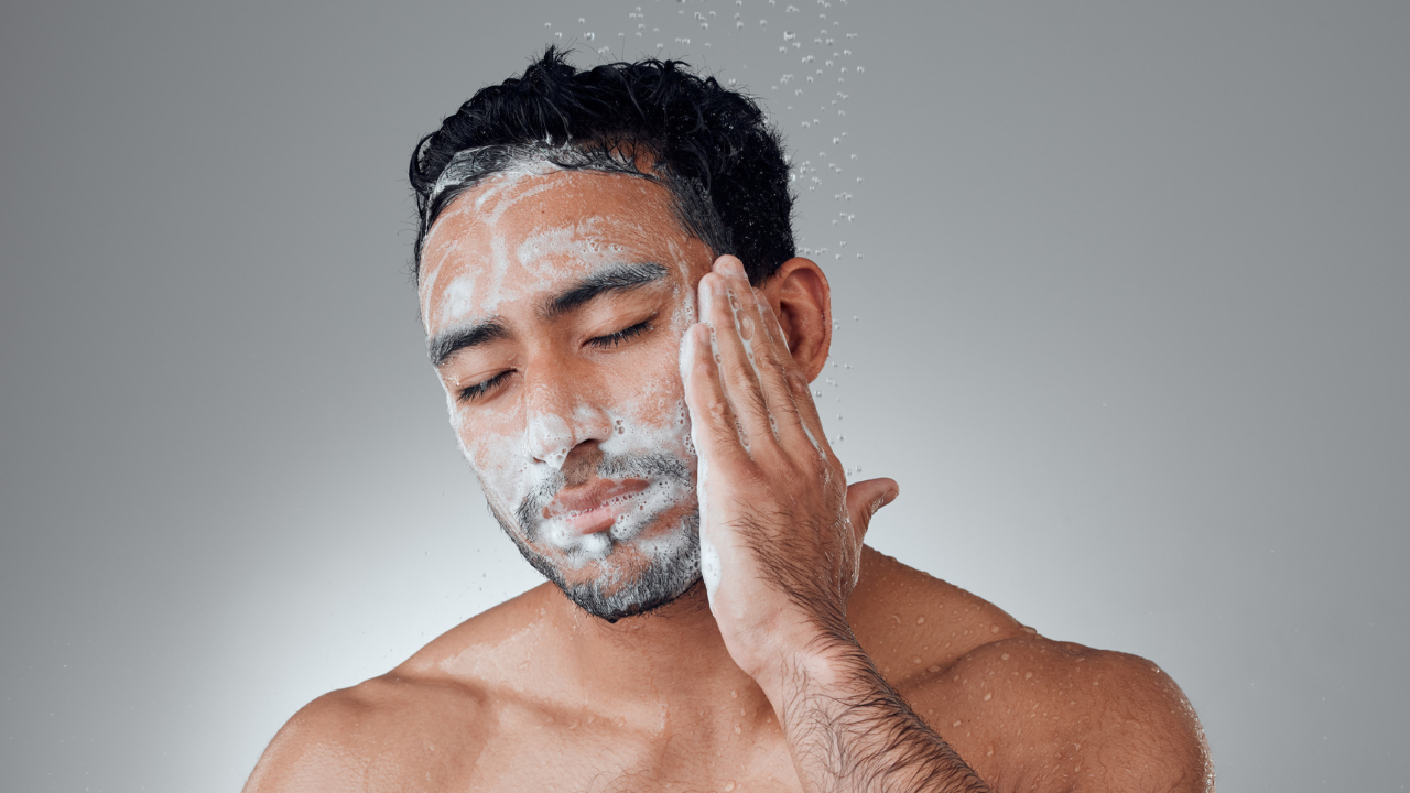 2. Simple Refreshing Face Wash