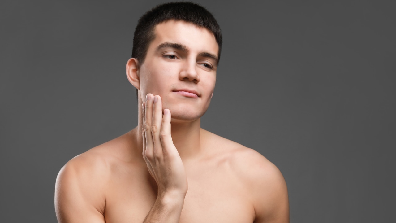 Why Men’s Skin Is Prone to Oiliness