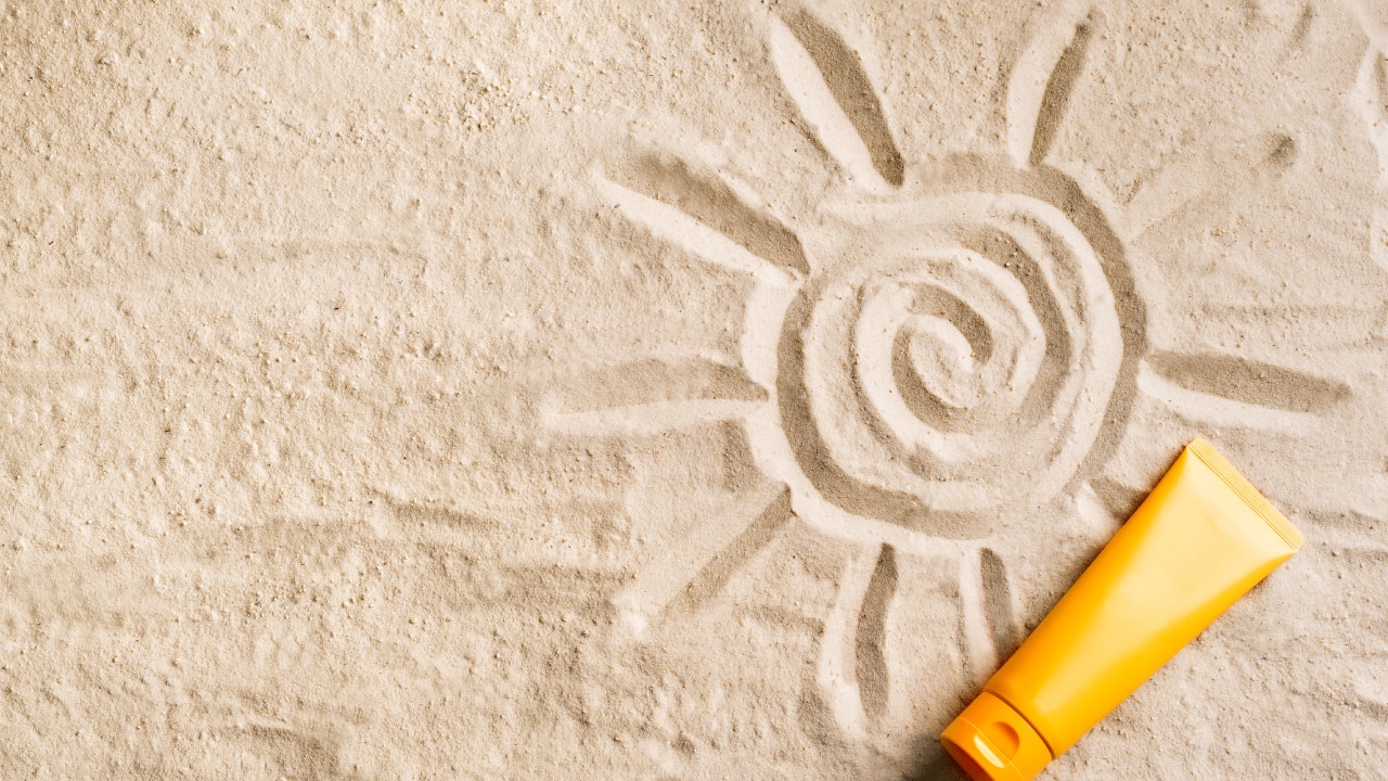 How to Apply Sunscreen the Right Way
