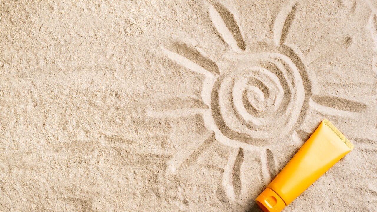 How to Apply Sunscreen the Right Way