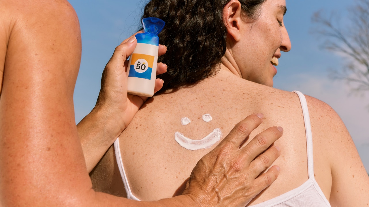 How to Choose the Right Sunscreen for Sensitive Skin