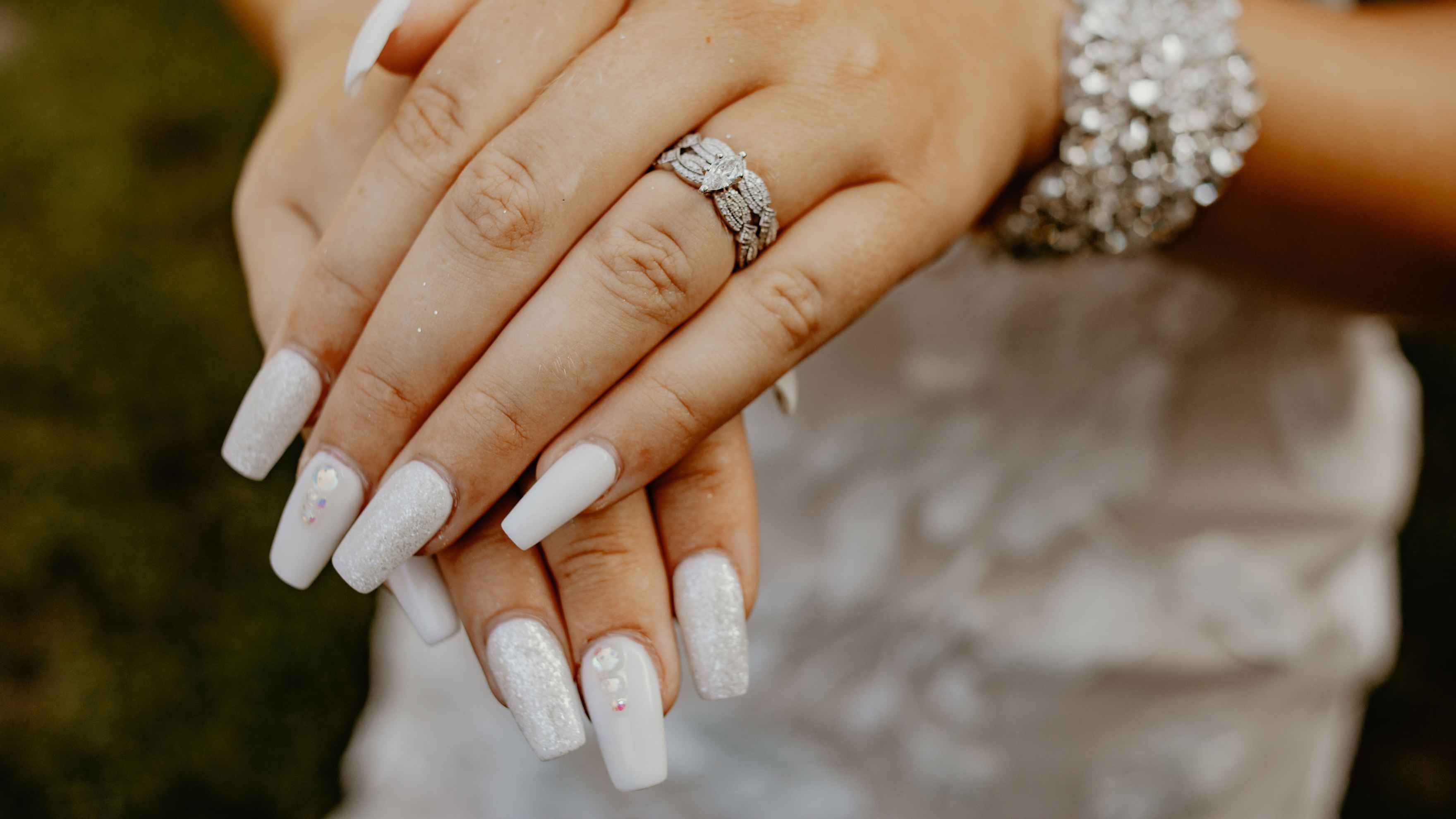 How to Choose the Right Nail Art for Your Wedding Look