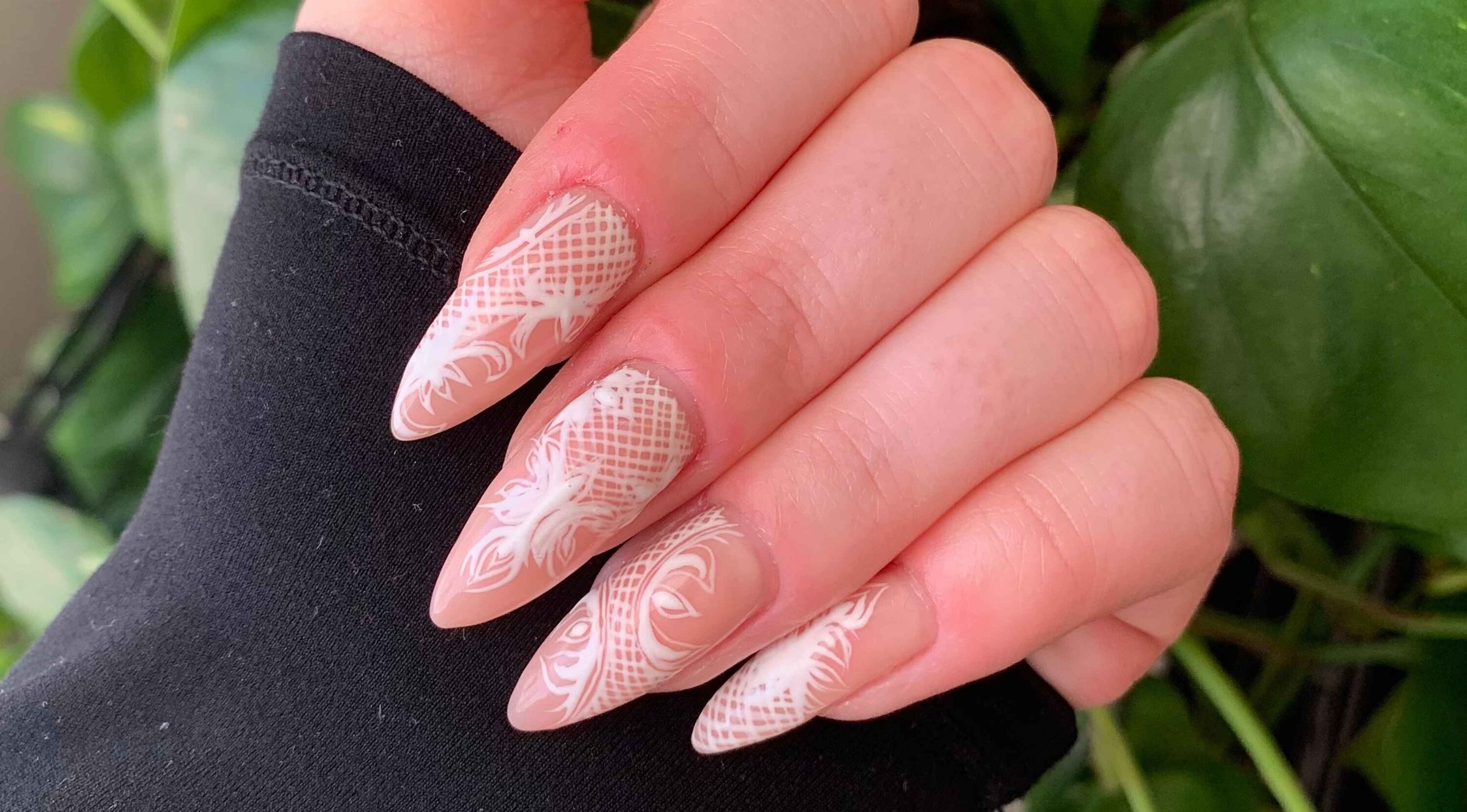 14. Lace-Inspired Art