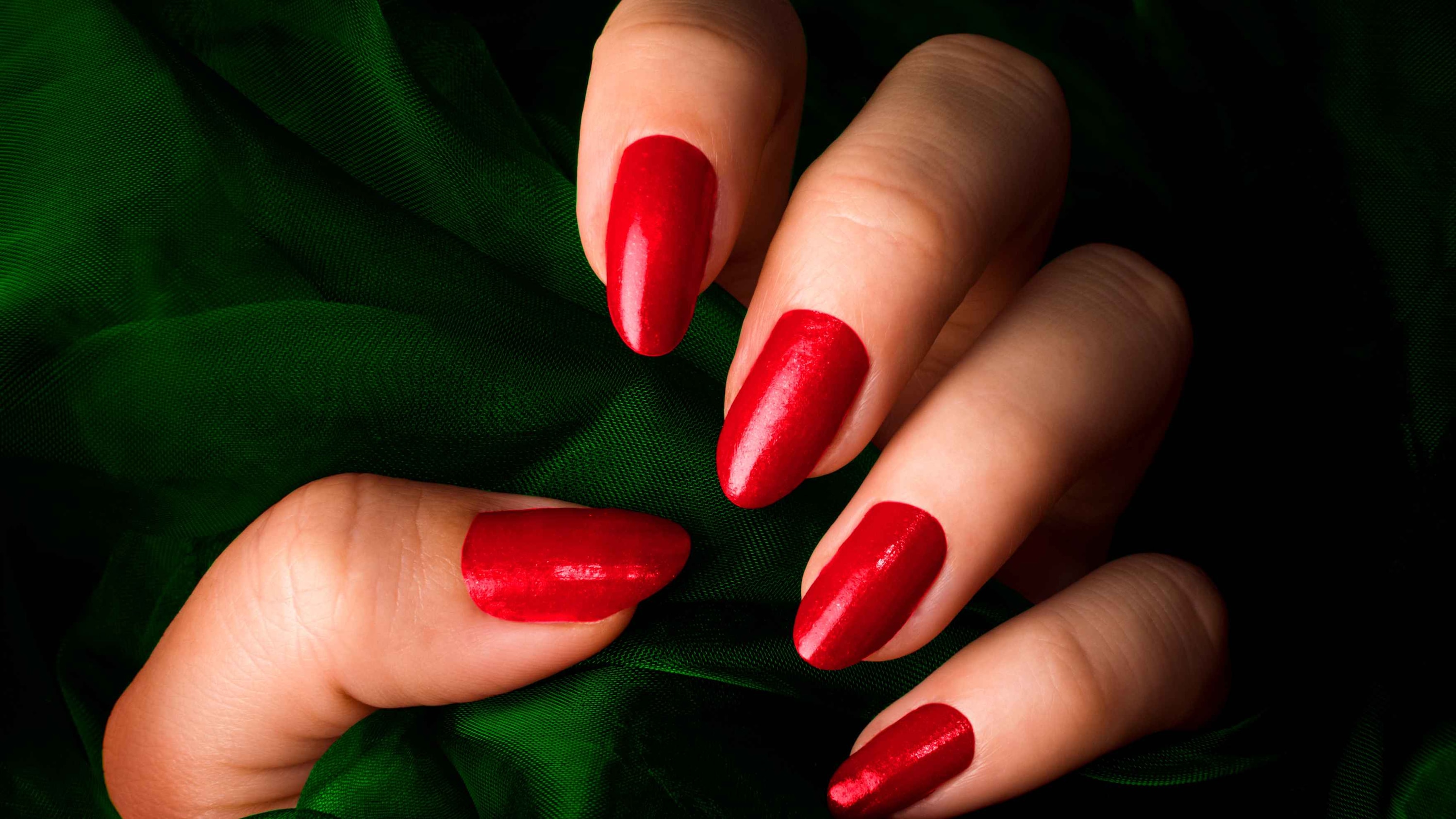 Red Mirror Chrome Nails