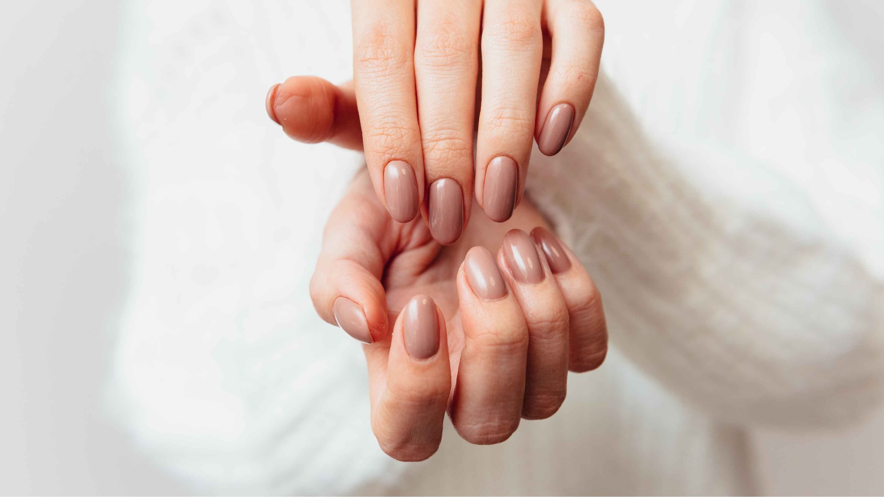 20. Terracotta Tint Nails