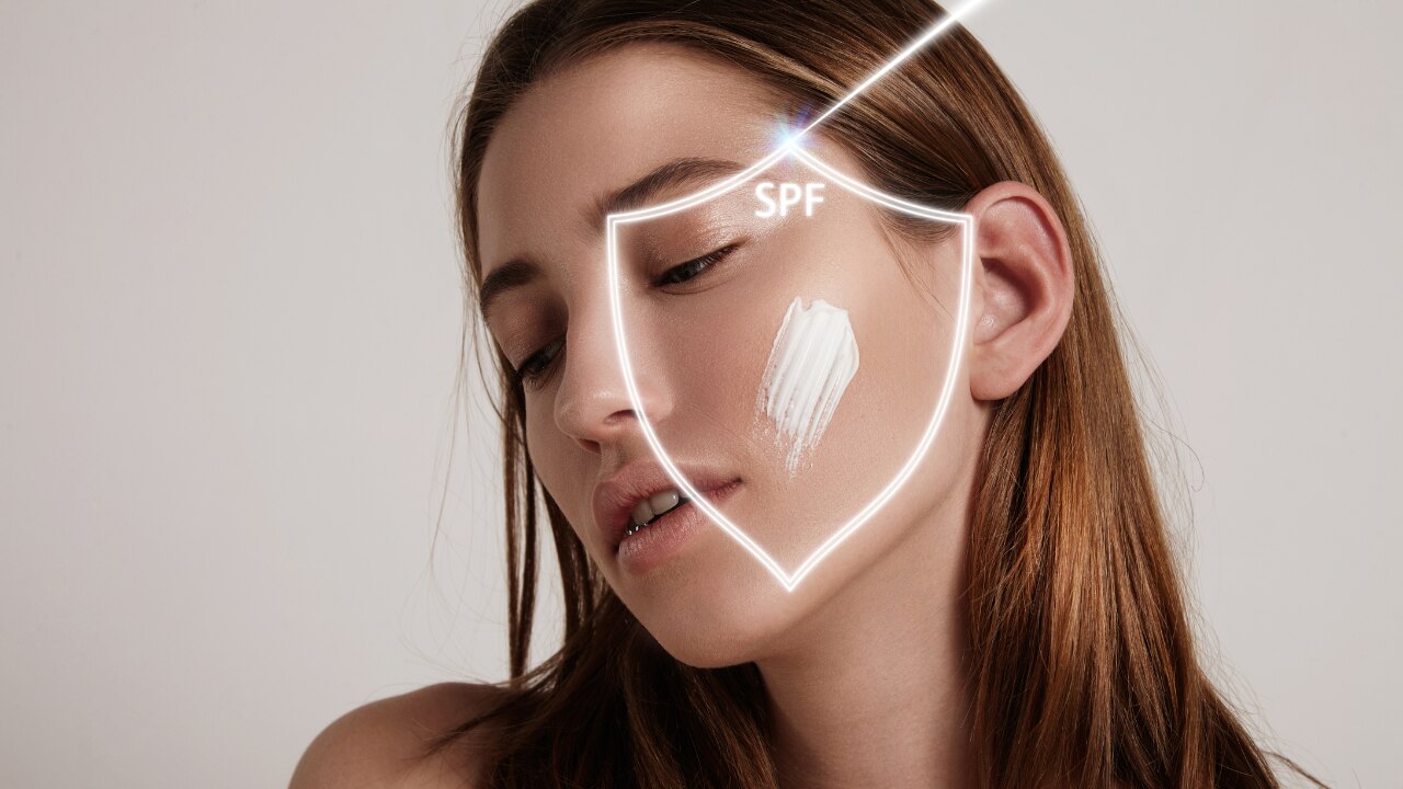 Protects Against UV Rays and Pollution