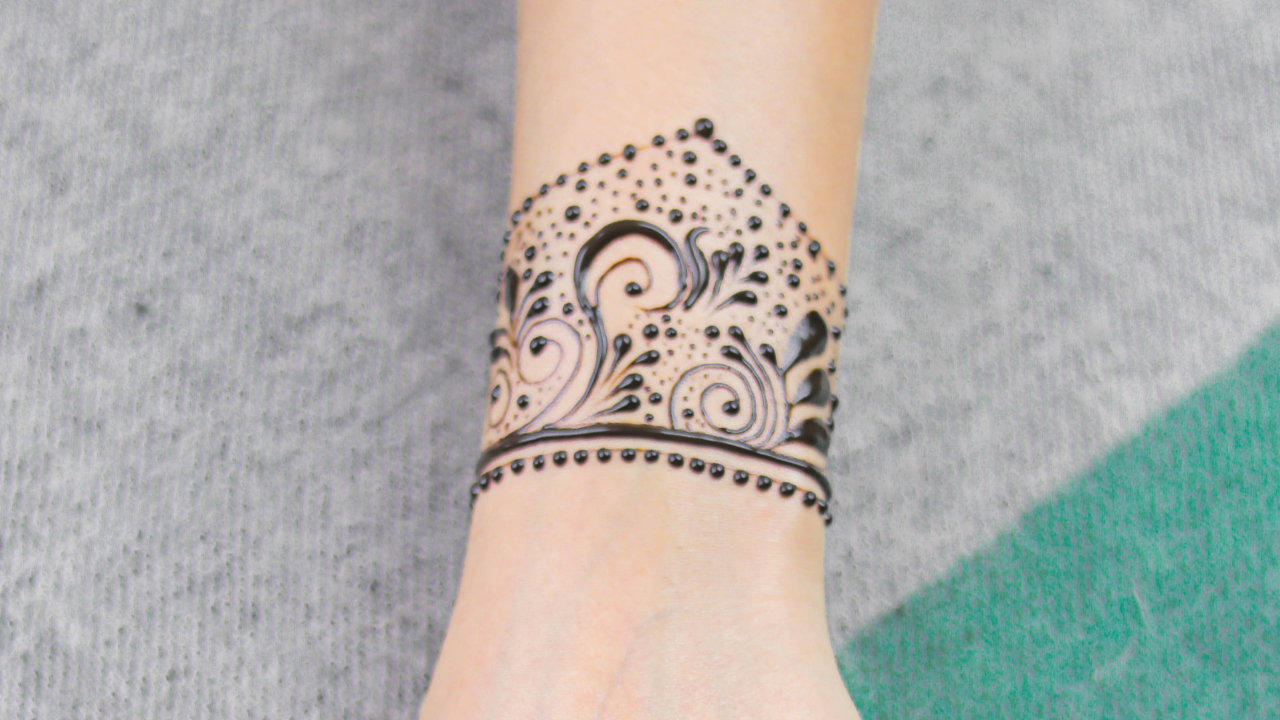 6. Peacock Feather Band
