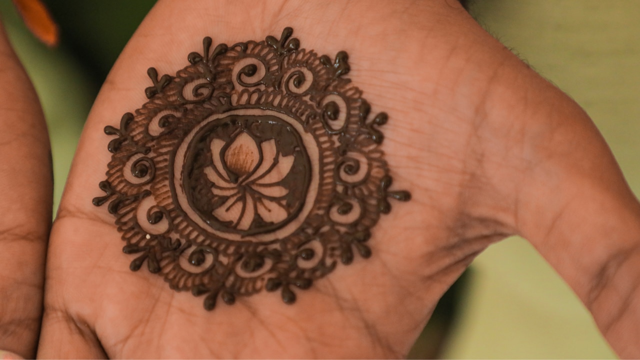 1. Minimal Mandala Design