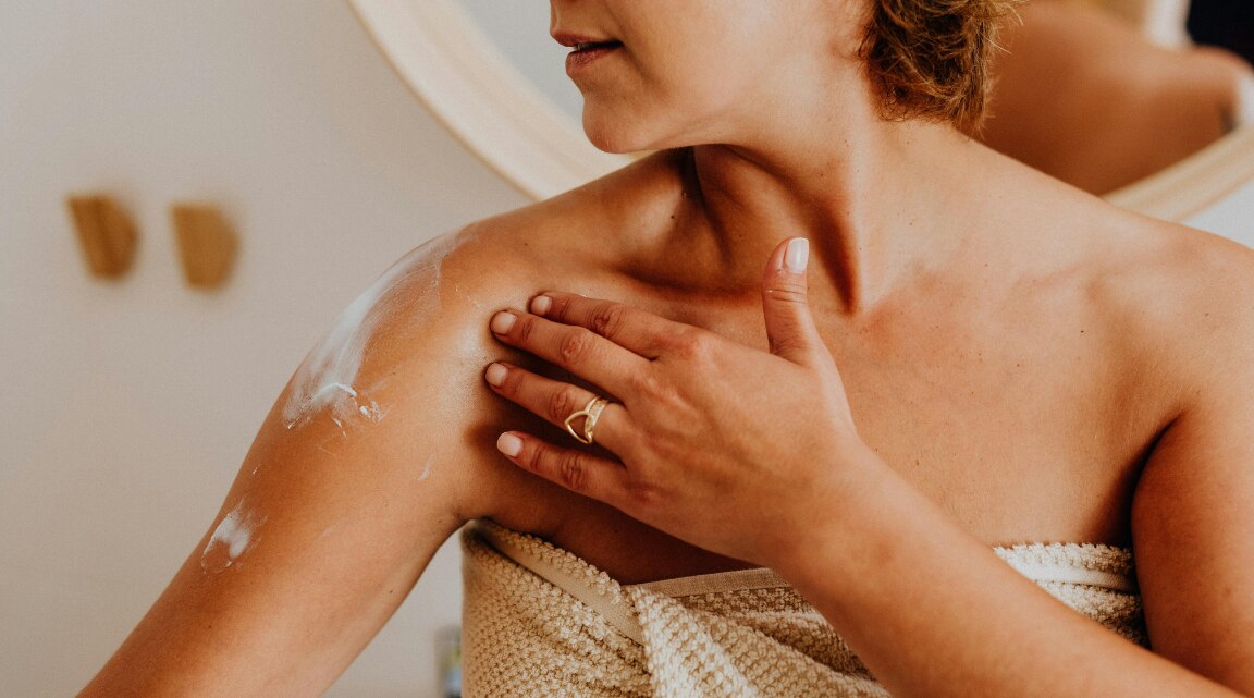 Compare Winter Moisturizer Picks for Dry and Hydrated Skin