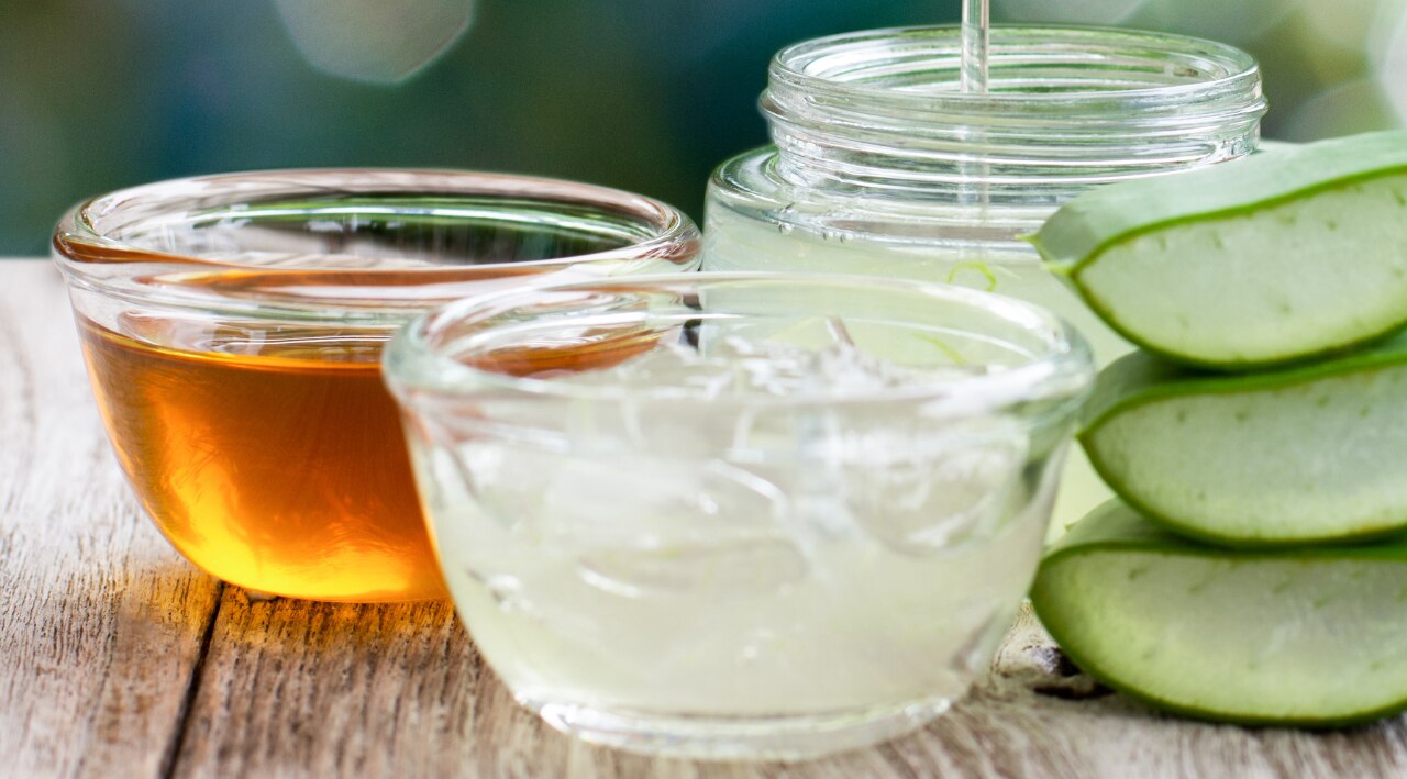 1. Aloe Vera + Honey Mask (for Hydration & Glow)